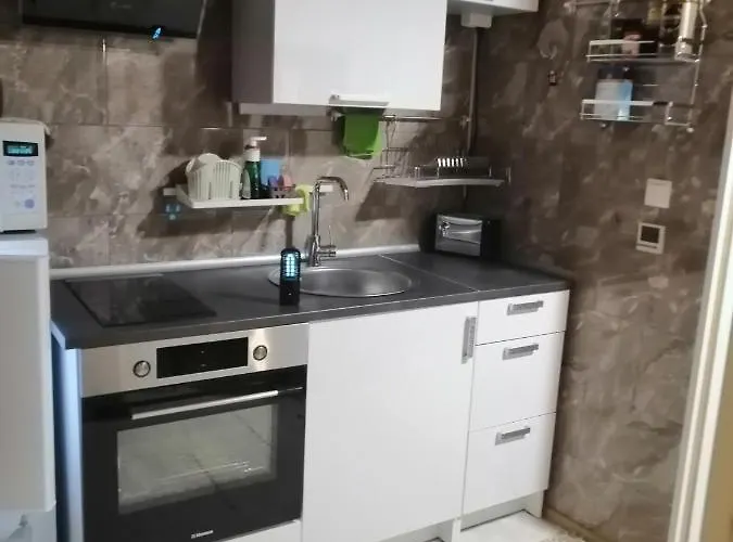 By The Park דירה