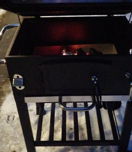 By The Park Διαμέρισμα *