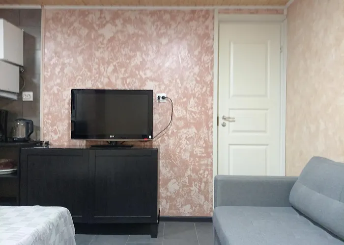 By The Park Διαμέρισμα *